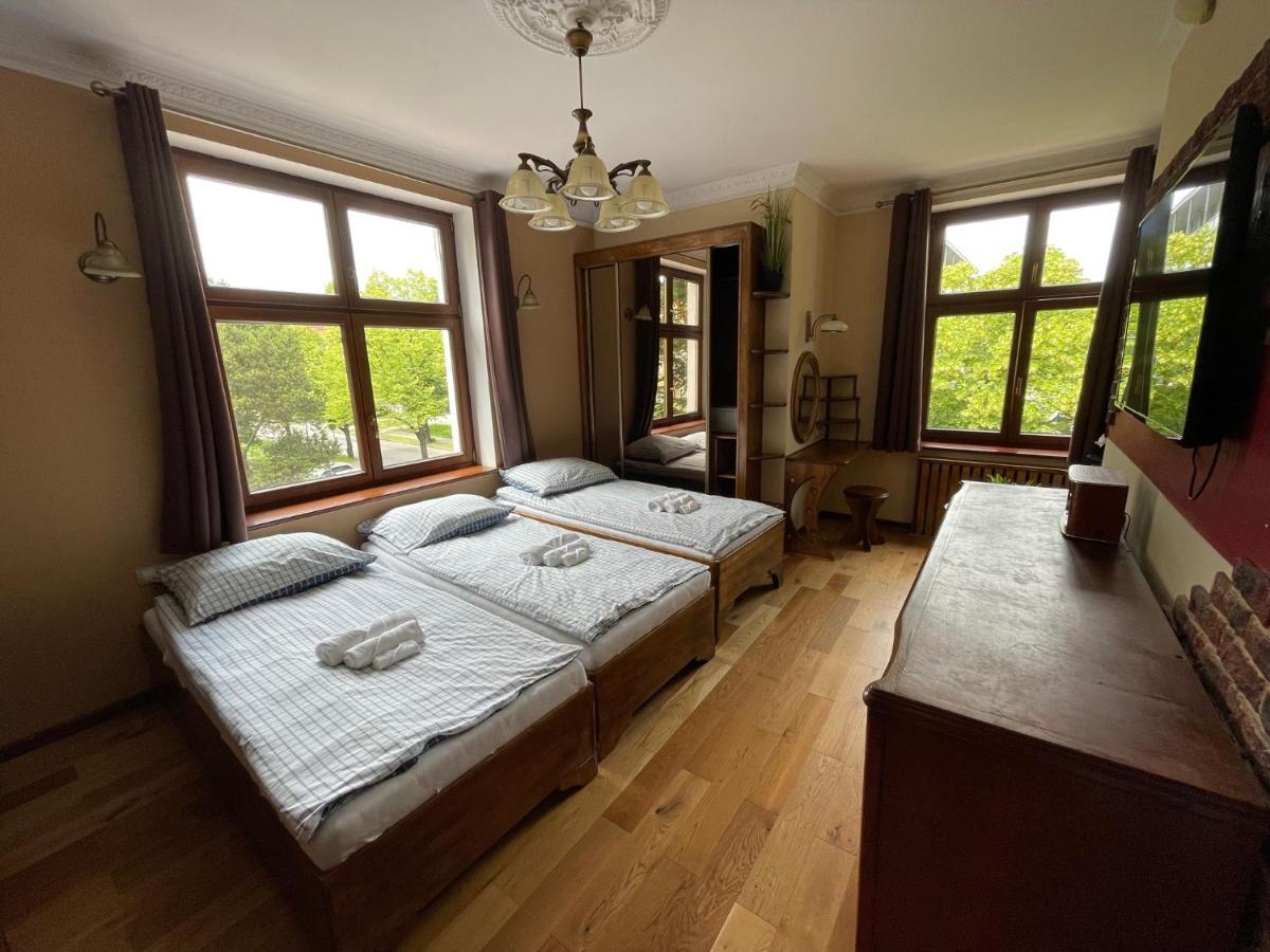 Bed and Breakfast Dworek Oliwski Danzig Exterior foto