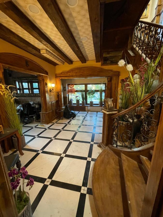 Bed and Breakfast Dworek Oliwski Danzig Exterior foto