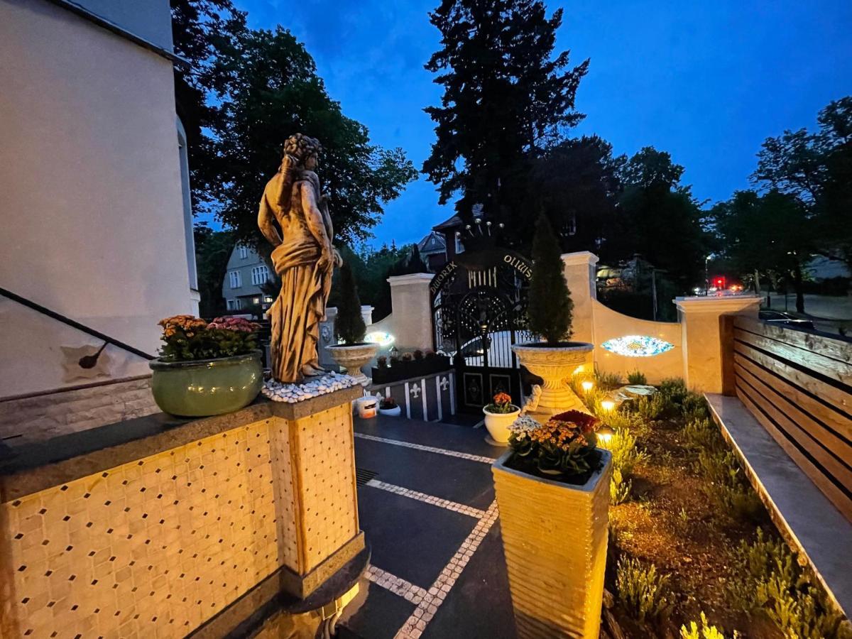 Bed and Breakfast Dworek Oliwski Danzig Exterior foto