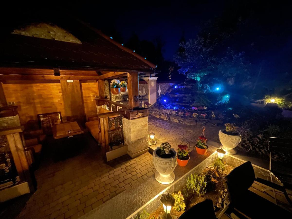 Bed and Breakfast Dworek Oliwski Danzig Exterior foto