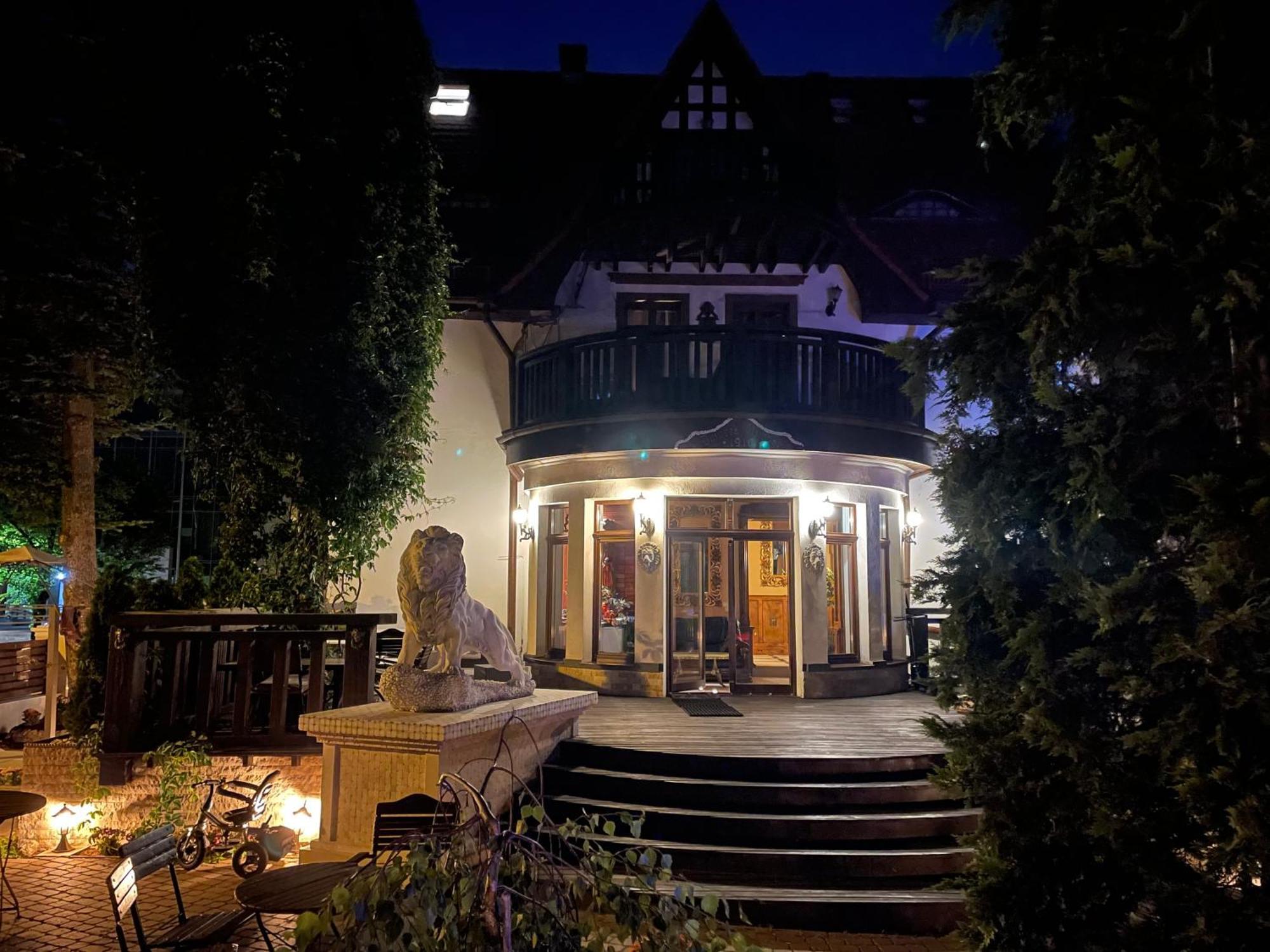 Bed and Breakfast Dworek Oliwski Danzig Exterior foto