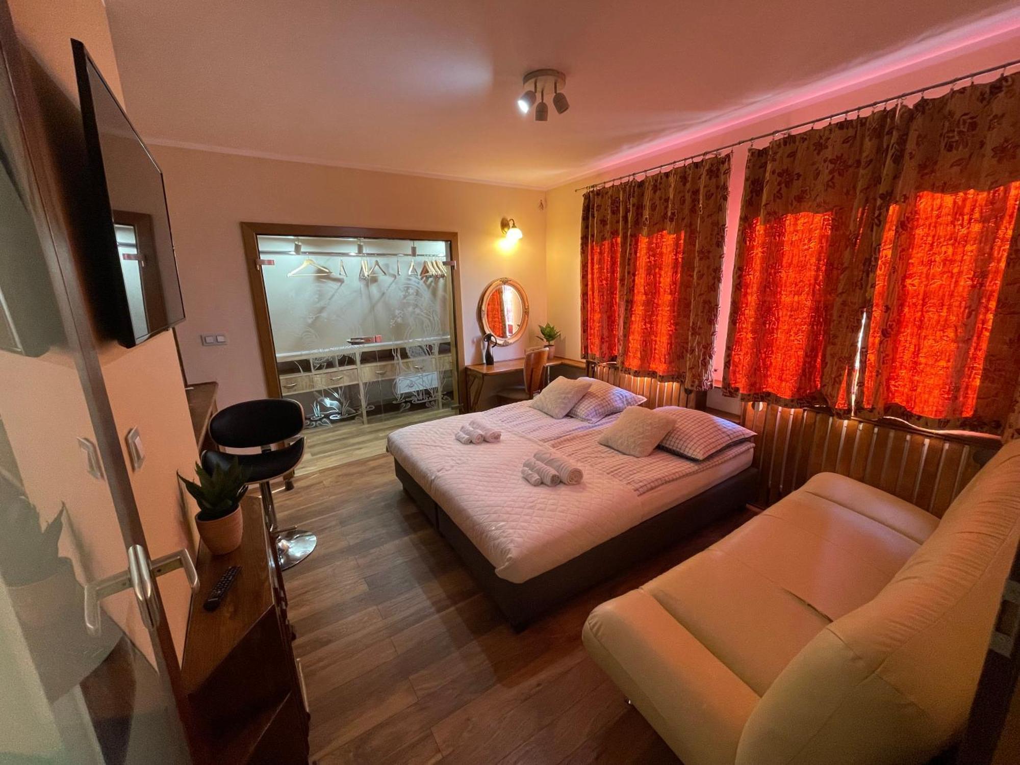 Bed and Breakfast Dworek Oliwski Danzig Exterior foto